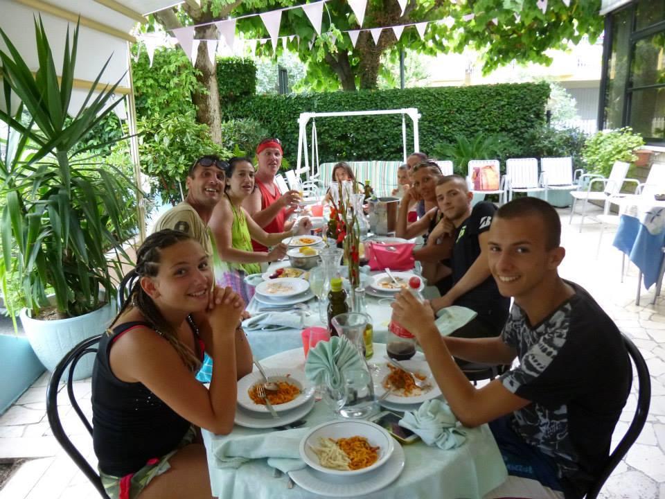 Hotel Villa Podgora Rimini Exterior photo